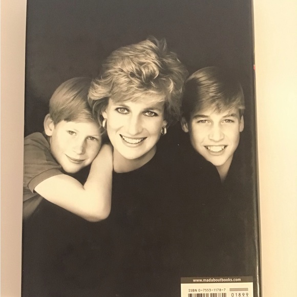 Hardcover book William and Harry by Ingrid Seward circa 2003 - Picture 5 of 11